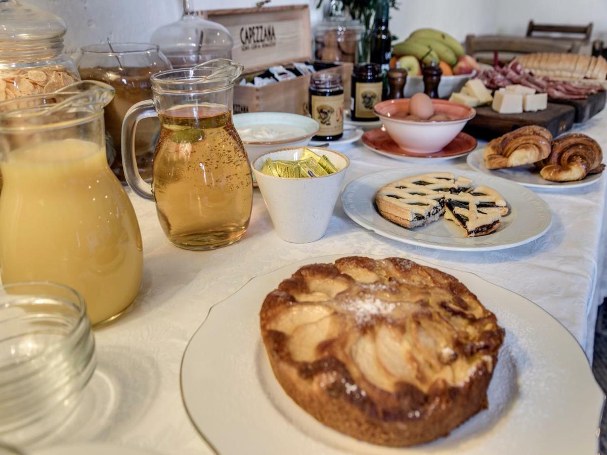 Bed and Breakfast Tenuta Di Capezzana Seano Экстерьер фото